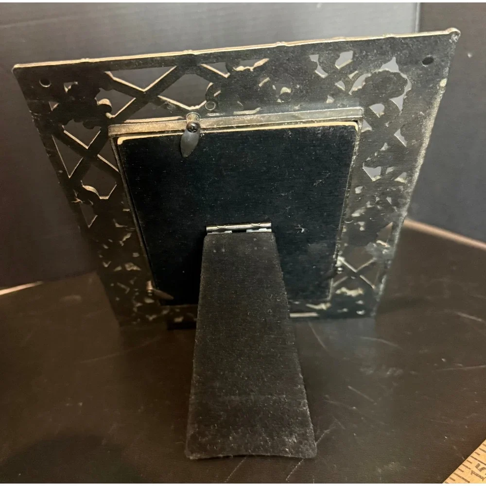 Unbranded intricate pewter